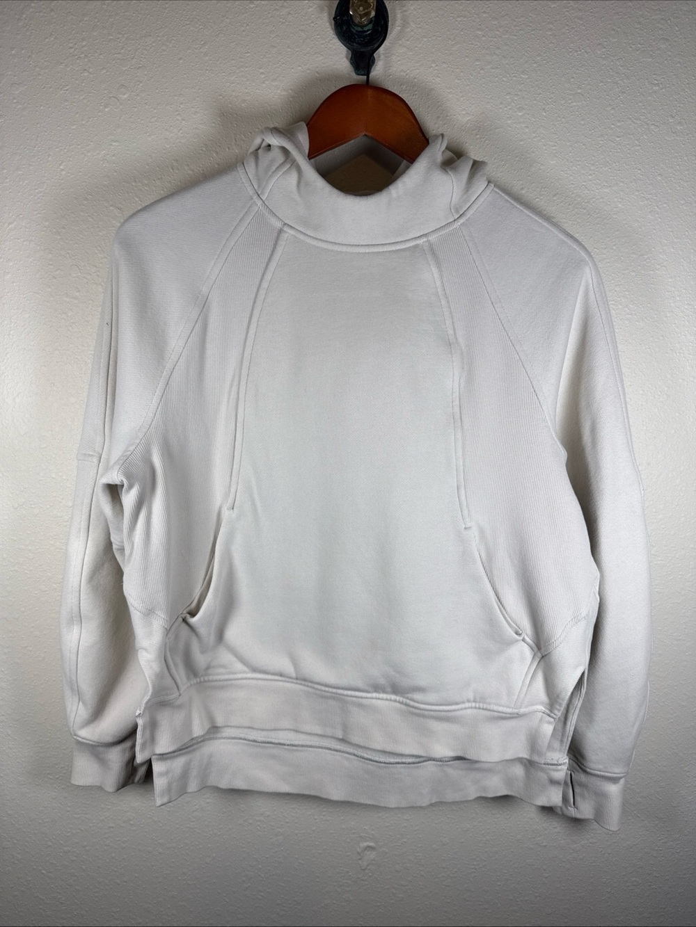 Lululemon Scuba Oversized Size Slit Hoodie Women's XS/S Cream Ivory LW3IUIS